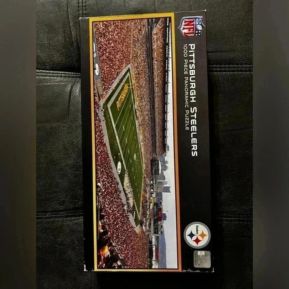 NEW Pittsburgh Steelers - 1000 Piece Panoramic Jigsaw Puzzle - Center View - Picture 2 of 5